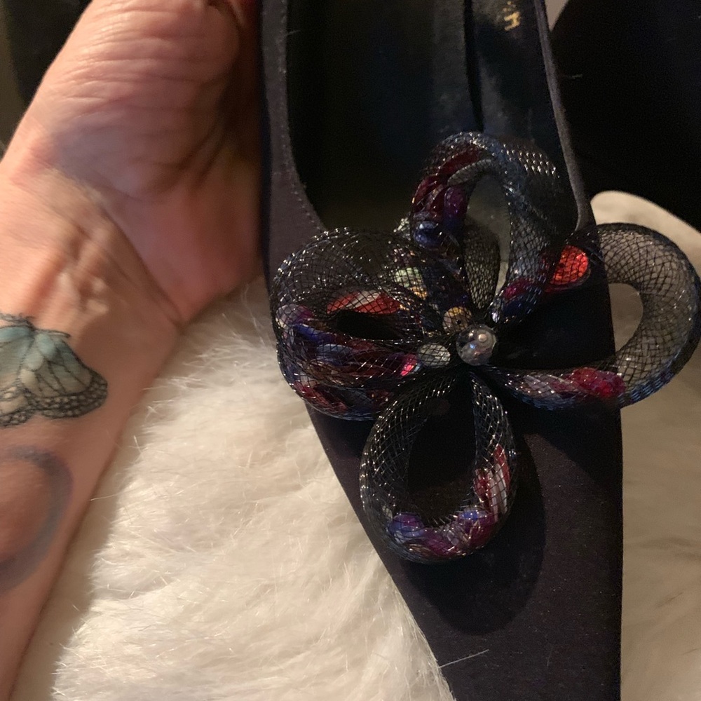 Shoes - Picture 6 of 6